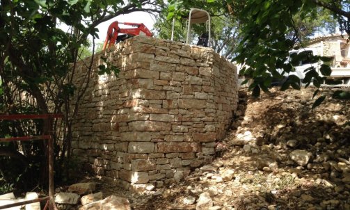 mur en pierre Bollène