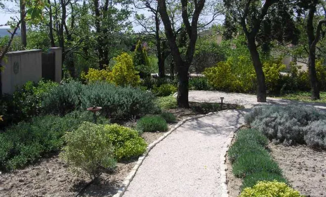 Aménagement de jardin à Bollène, Bollène, AETP