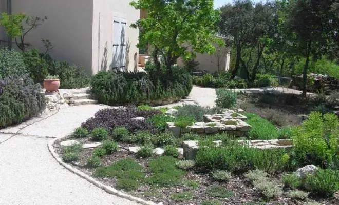Entretien de jardin à Bollène, Bollène, AETP
