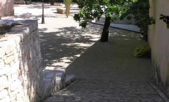 Mur en pierre à Bollène, Bollène, AETP