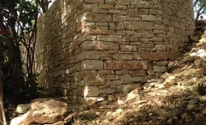 Mur en pierre à Bollène, Bollène, AETP