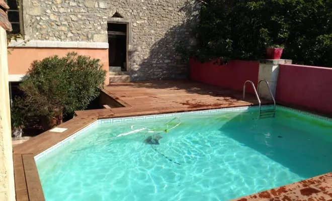Piscine, bassin et fontaine à Bollène, Bollène, AETP