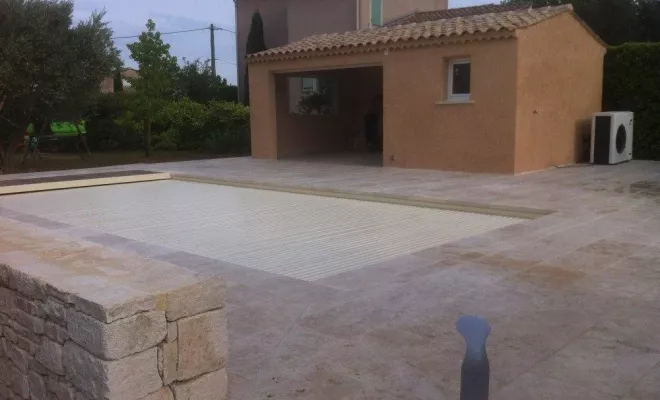 Piscine, bassin et fontaine à Bollène, Bollène, AETP
