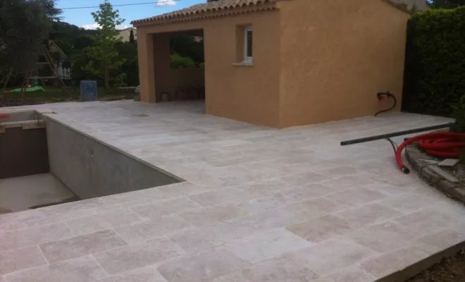 Piscine, bassin et fontaine à Bollène, Bollène, AETP