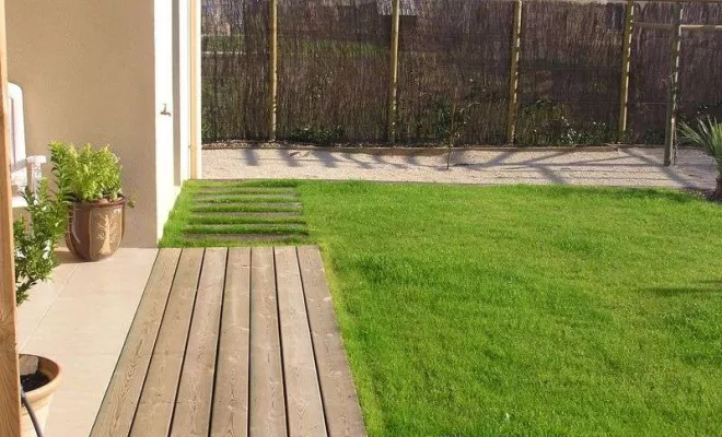 Terrasse en bois à Bollène, Bollène, AETP