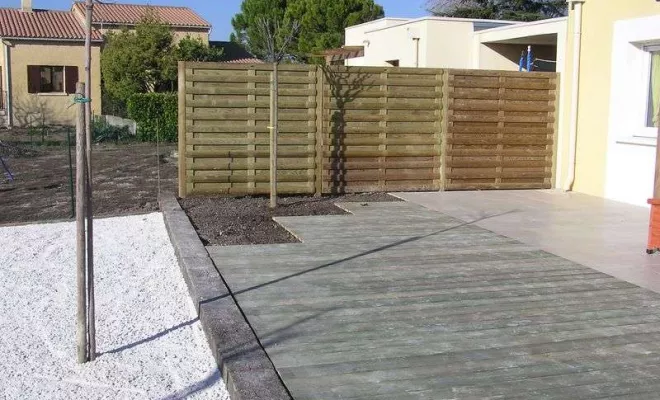 Terrasse en bois à Bollène, Bollène, AETP