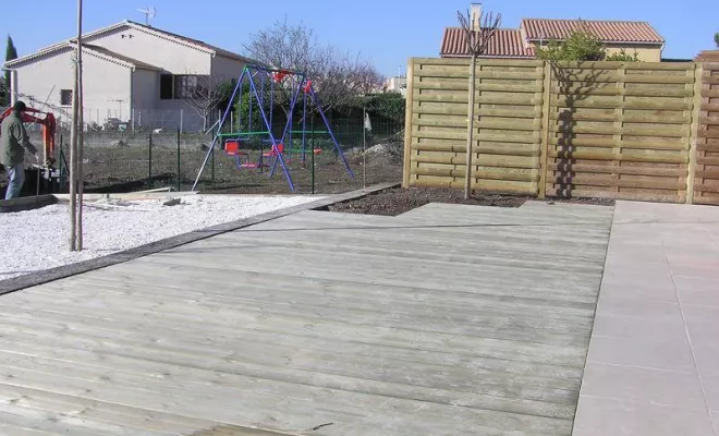 Terrasse en bois à Bollène, Bollène, AETP